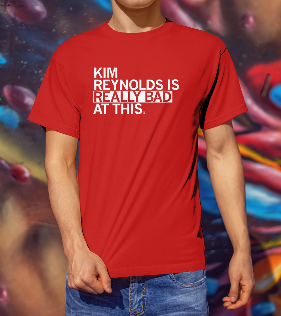 Kim Reynolds Is Really Bad At This T-Shirt