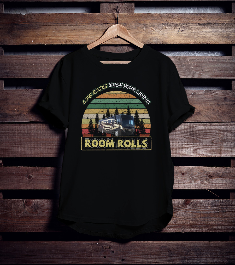 LIFE ROCKS WHEN YOUR LIVING ROOM ROLLS Fleetwood Excursion 35B Vintage Retro Forest Sunset T-Shirt