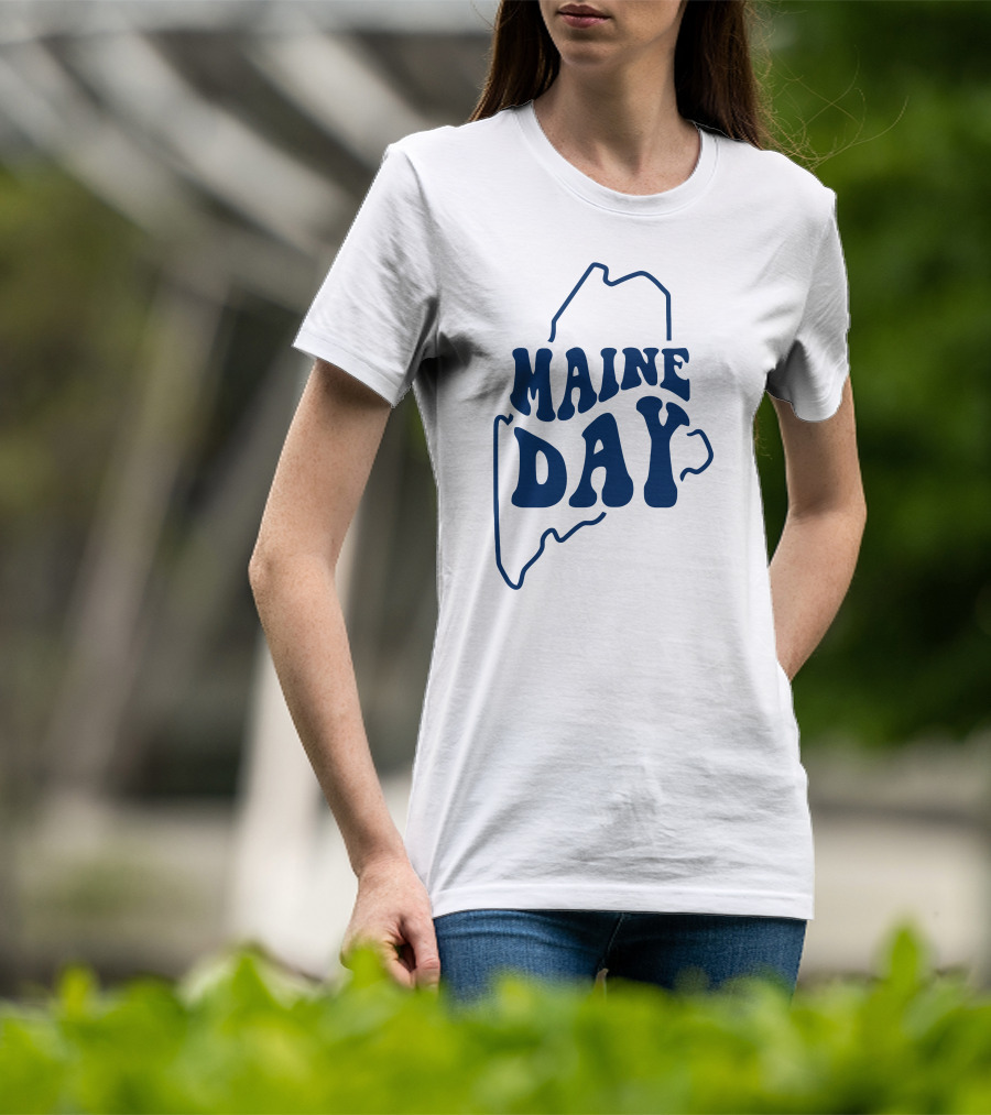 Maine Day Outline Of State T-Shirt
