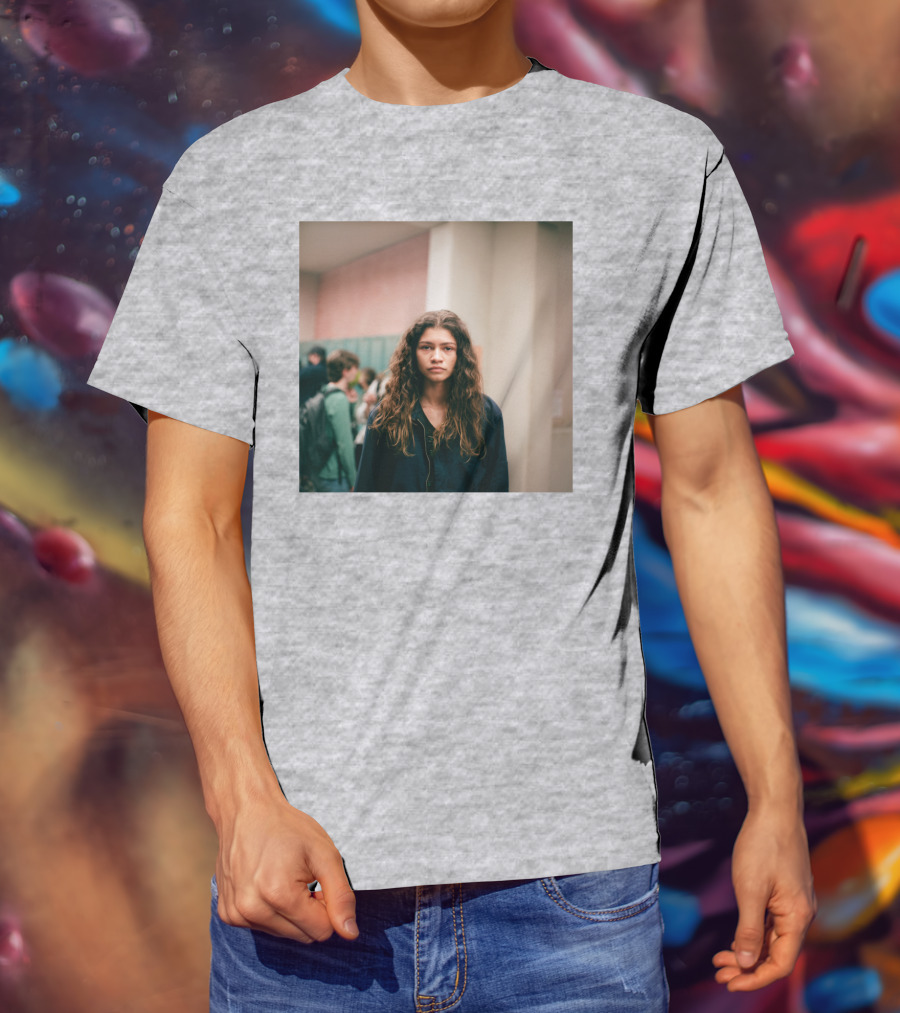 Labrinth Euphoria Season 2 Music Labrinth-Music Shop Rue Hallway Scene T-Shirt