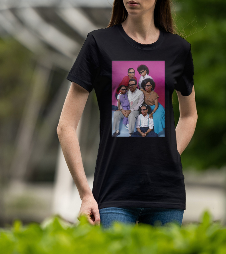 Mcdonkey Designs Keeping Up With The Ru's Family Portrait With Glasses On Pink Background T-Shirt