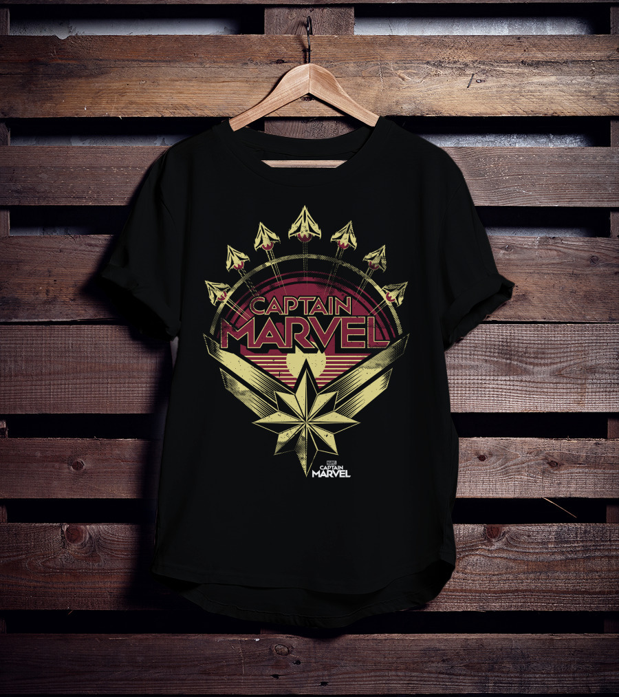 Captain Marvel Yellow Red Retro Starburst Flight T-Shirt