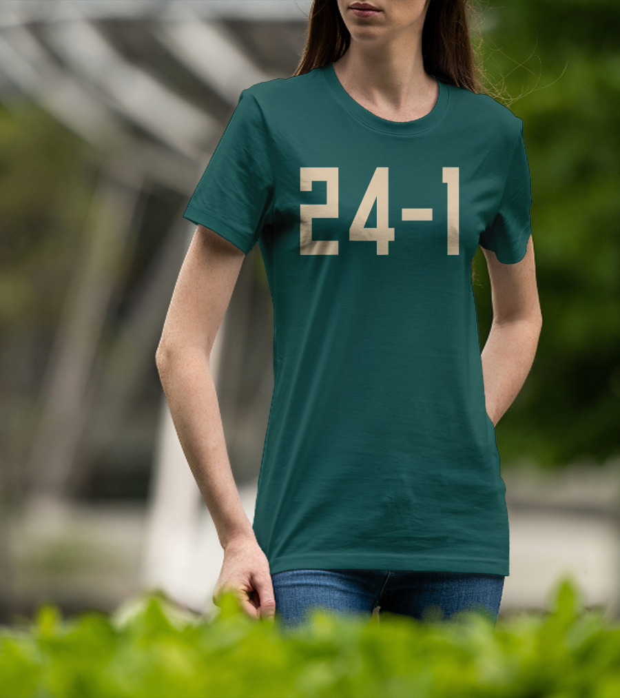 Bucks 24-1 Golden Numbers T-Shirt