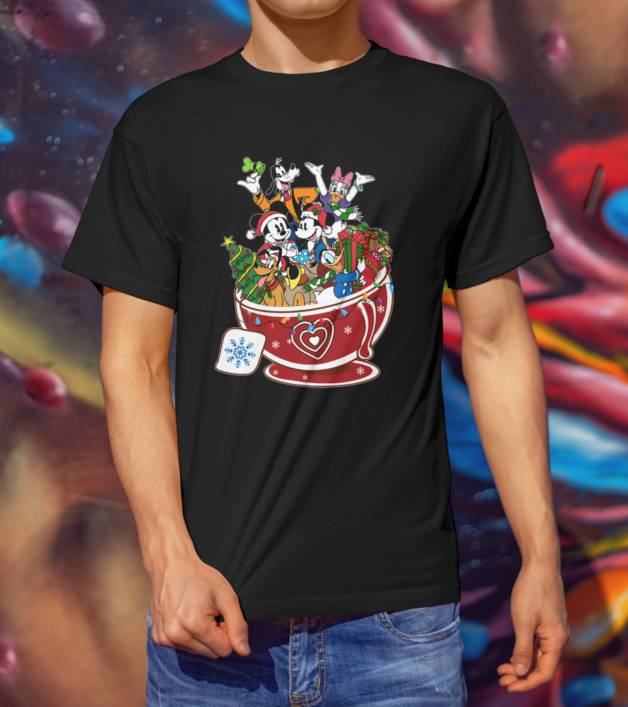 Xmas Minnie Mickey Daisy Donald Goofy Pluto Festive Cup T-Shirt