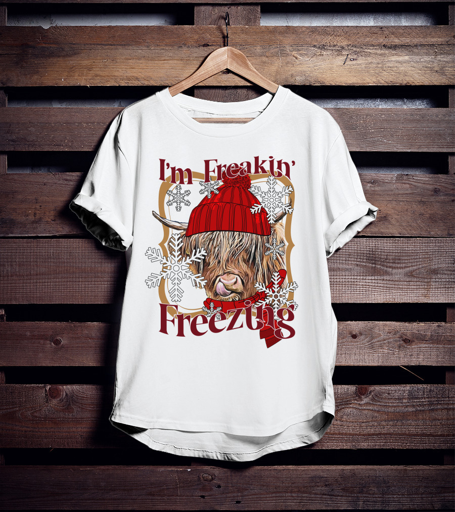 I'm Freakin' Freezing Highland Cow Snowflakes Winter T-Shirt
