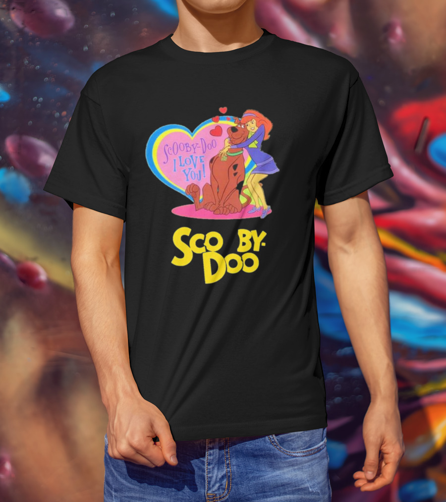 Scooby-Doo I Love You Heart And Hug With Daphne T-Shirt