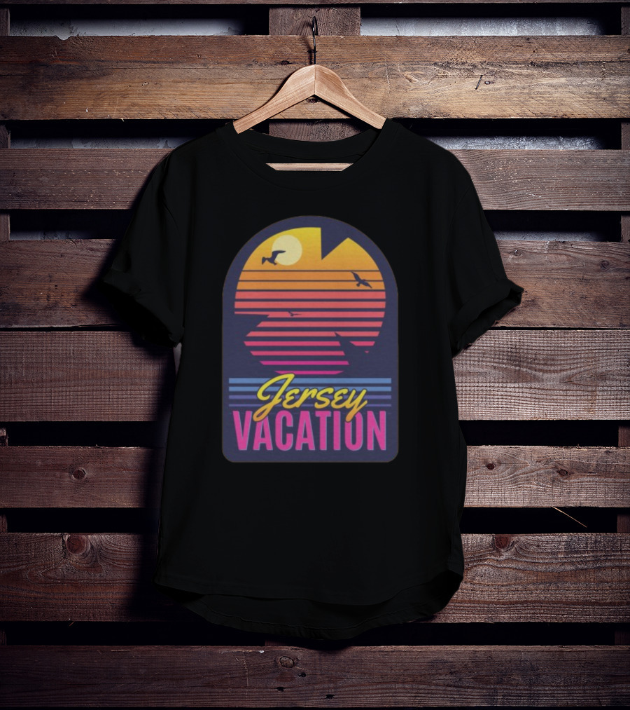 Jersey Vacation Retro Sunset Beach Scene With Birds And Stripes T-Shirt