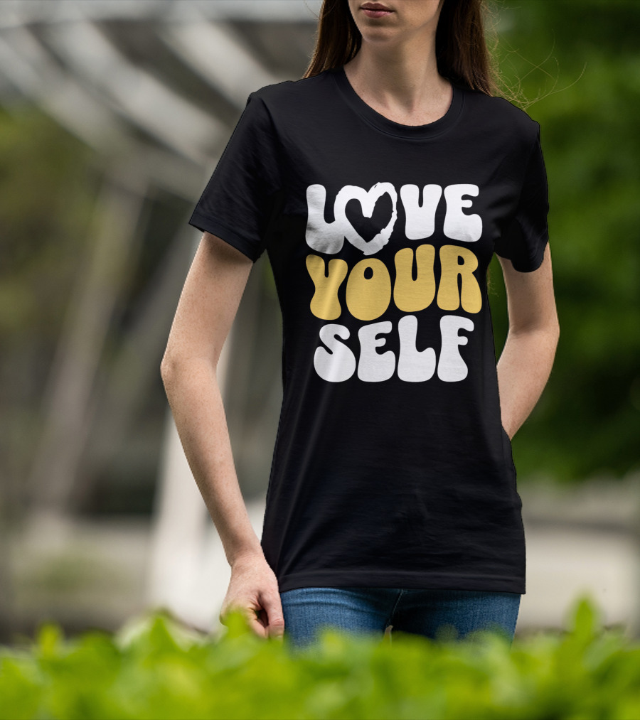 Love Your Self Heart Wavy Typography T-Shirt