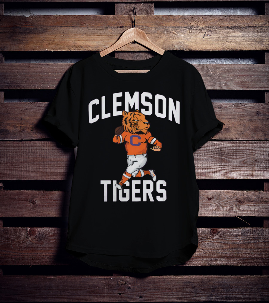 Clemson Tigers Vintage Style Retro Running Mascot T-Shirt