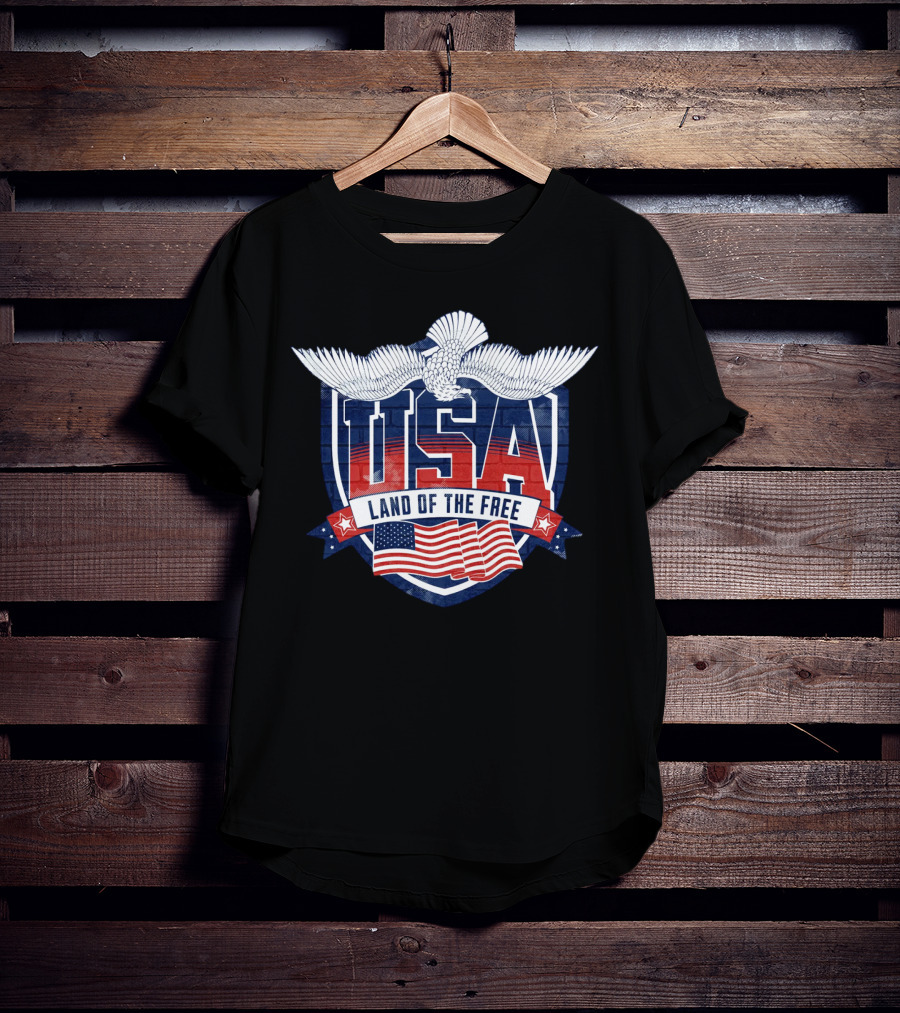 USA Land Of The Free Patriotic Eagle And Flag Emblem T-Shirt
