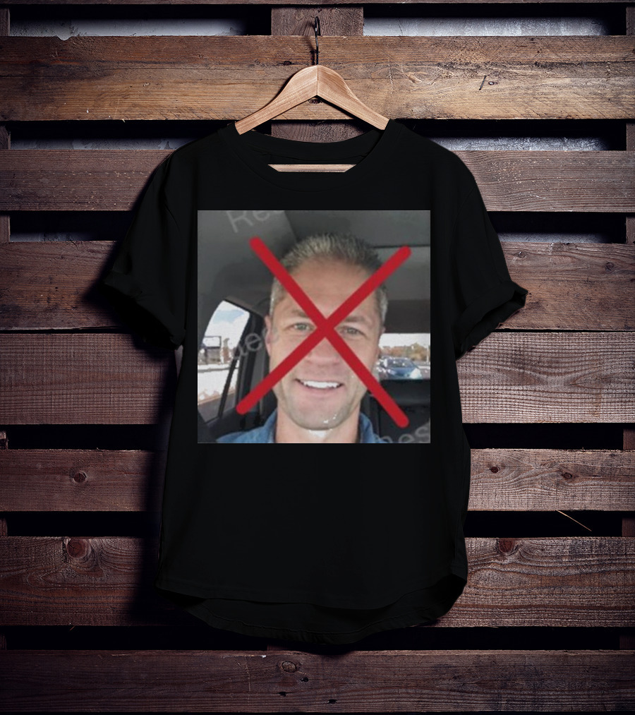 Lana Del Rey No Sean Larkin Red Crossed Out Face Image T-Shirt