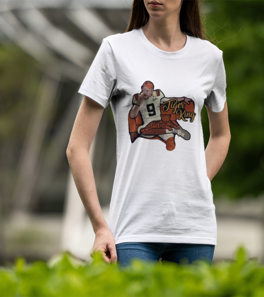 Cincinnati 9 Tiger King Football Player With Orange-Striped Tiger T-Shirt