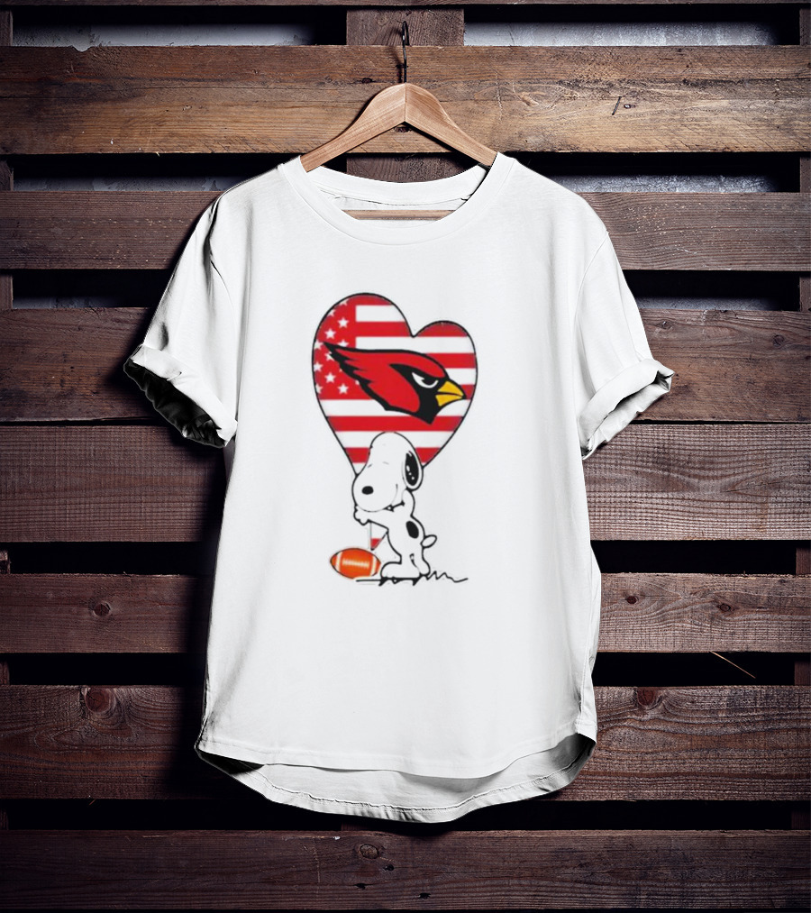 Arizona Cardinals NFL Football Peanuts Movie Snoopy Hugging Heart T-Shirt