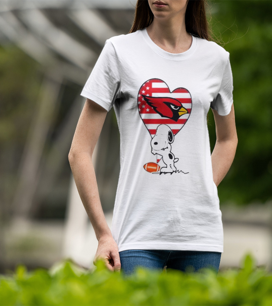 Arizona Cardinals NFL Football Peanuts Movie Snoopy Hugging Heart T-Shirt