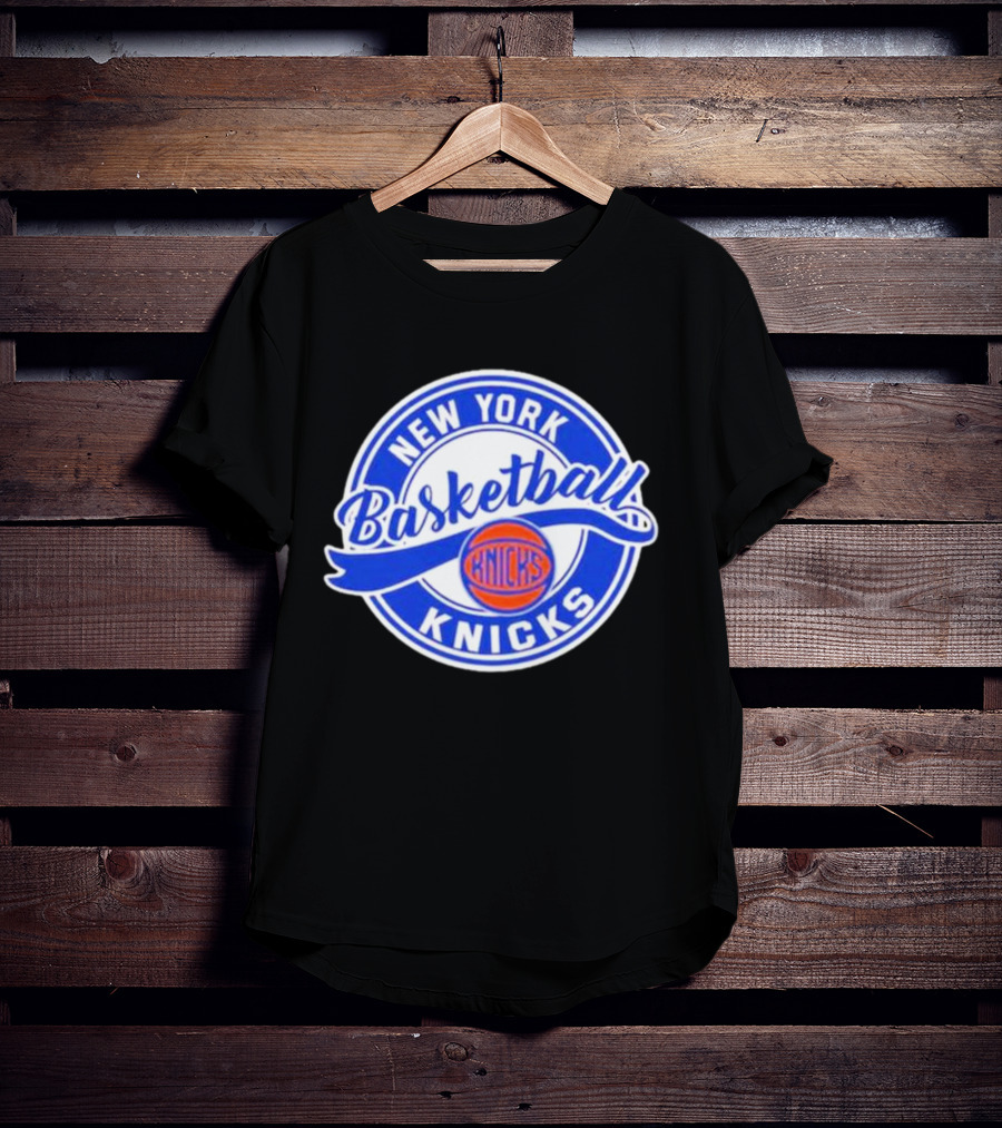 New York Knicks Basketball Circle T-Shirt
