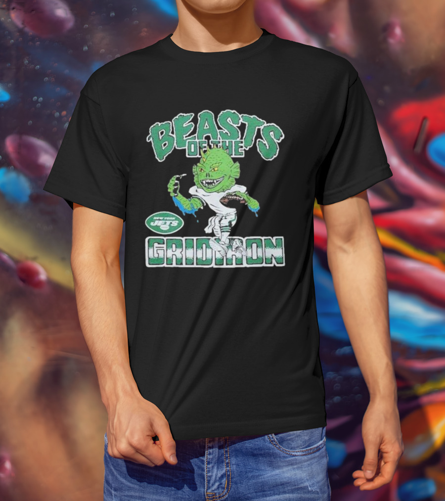 New York Jets Beasts Of The Gridiron Monster Holding Football T-Shirt