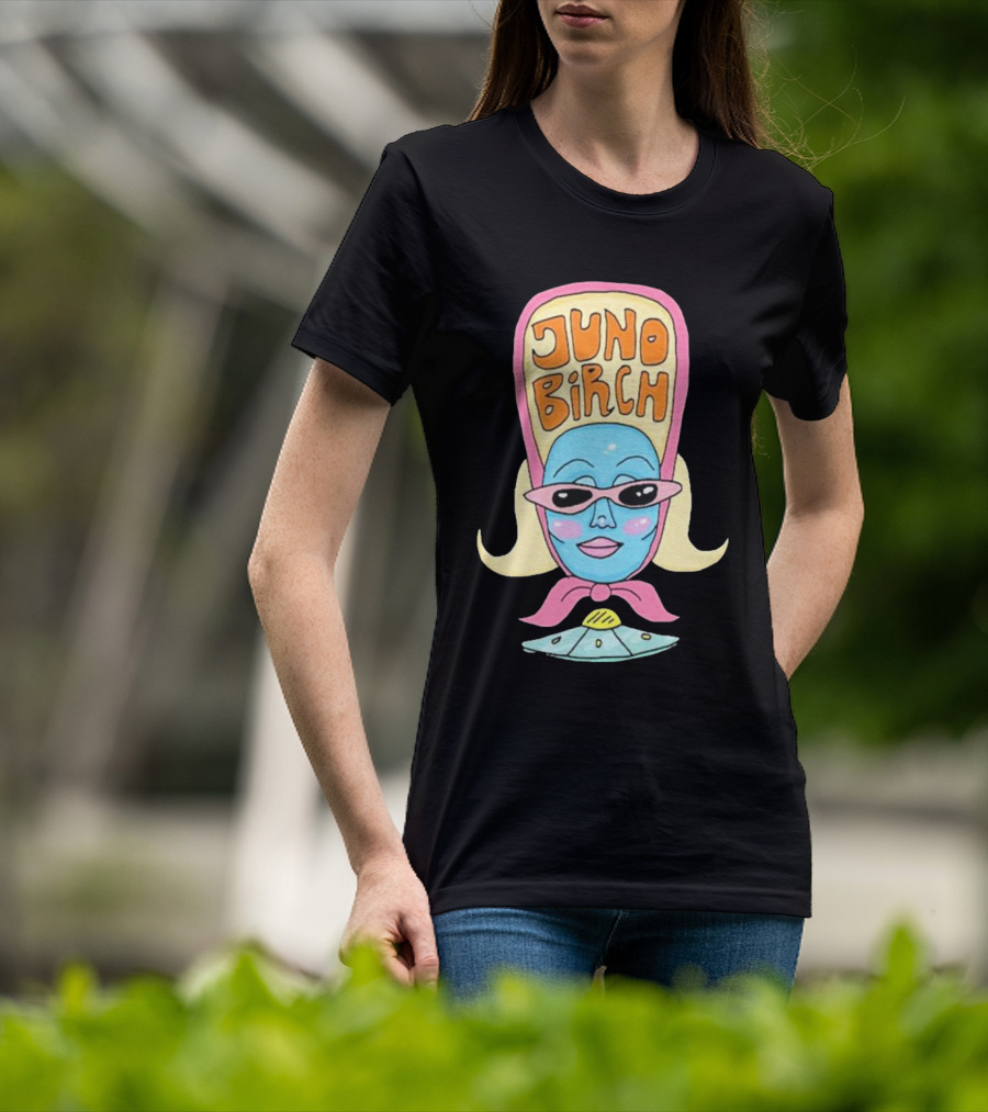 Juno Birch Retro Alien Cartoon T-Shirt