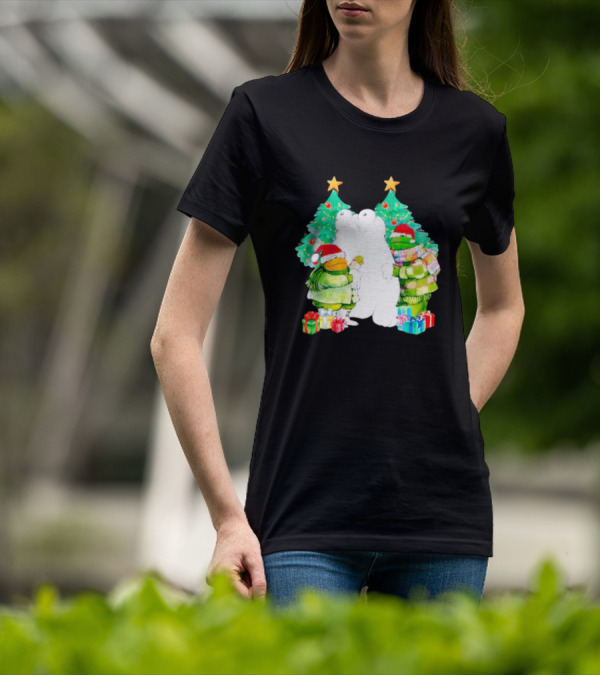 Frog And Toad Christmas Trees Presents Holiday Scene T-Shirt