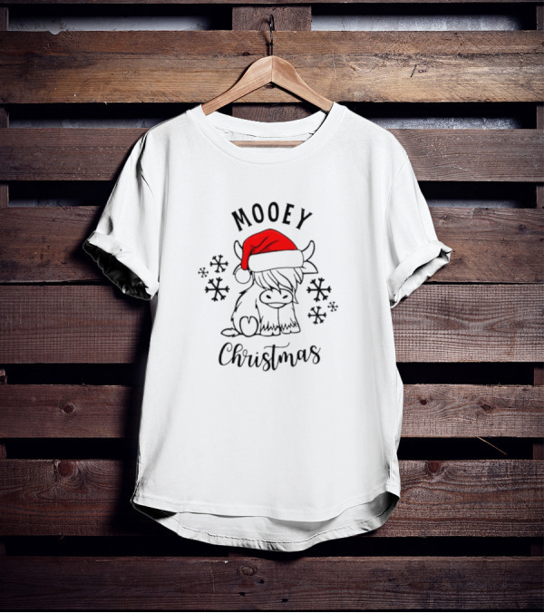 Mooey Christmas Santa Hat Snowflakes T-Shirt