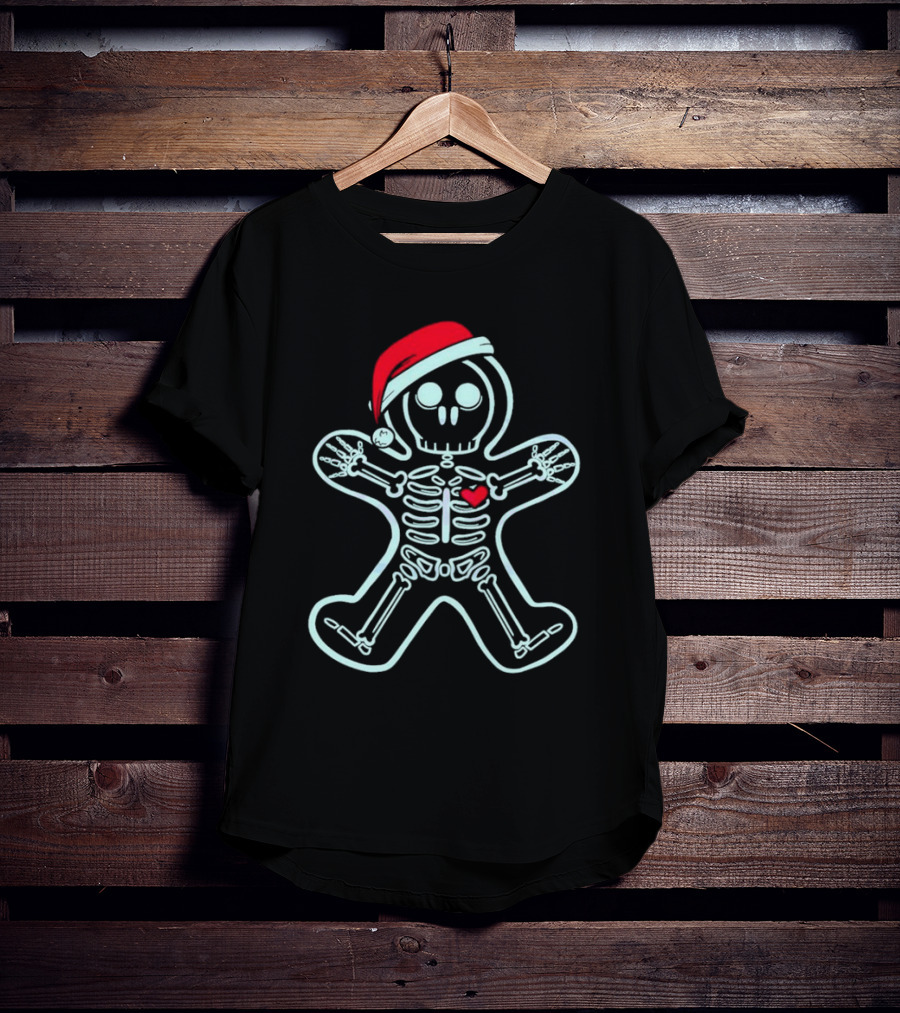 Christmas Xray Gingerbread Man Skeleton With Santa Hat And Heart T-Shirt