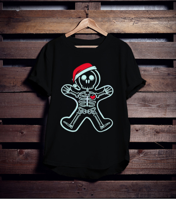 Christmas Xray Gingerbread Man Skeleton With Santa Hat And Heart T-Shirt
