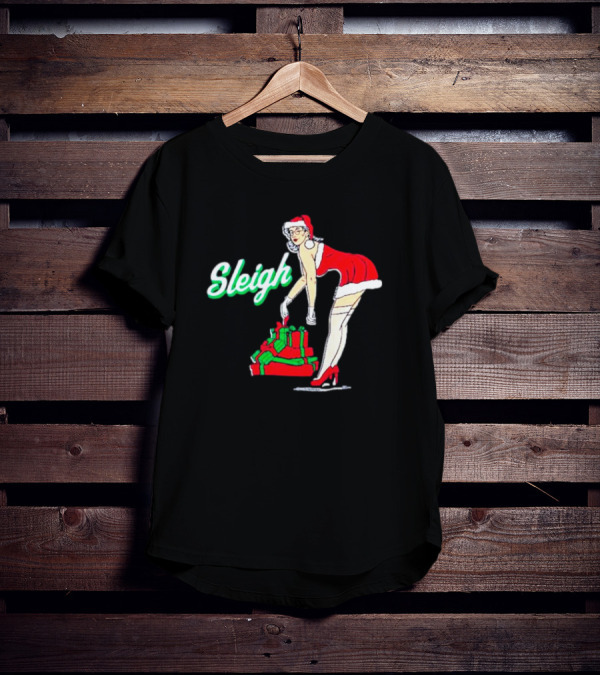 Vintage Santa Sleigh With Pin-Up Style Christmas Presents T-Shirt