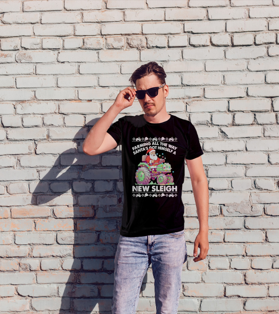 Farming All The Way Santa's Got Himself A New Sleigh Tractor Holiday Lights T-Shirt