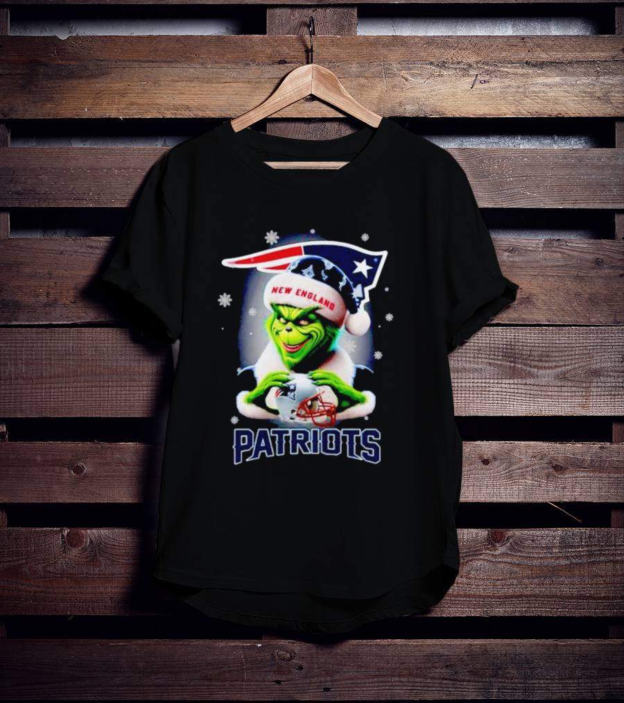 The Grinch Santa New England Patriots Christmas T-Shirt