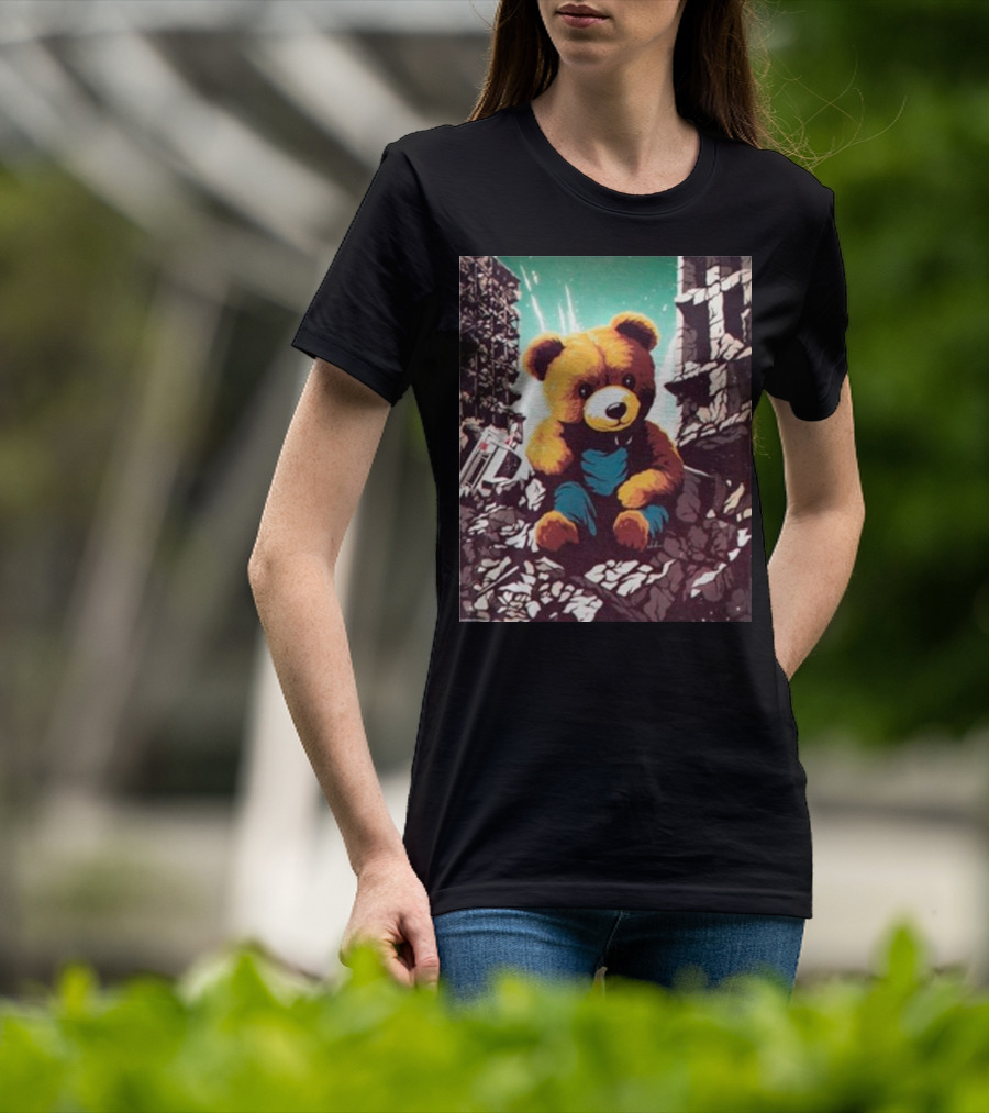 Ceasefire Now Teddy Bear In War-Torn Ruins T-Shirt