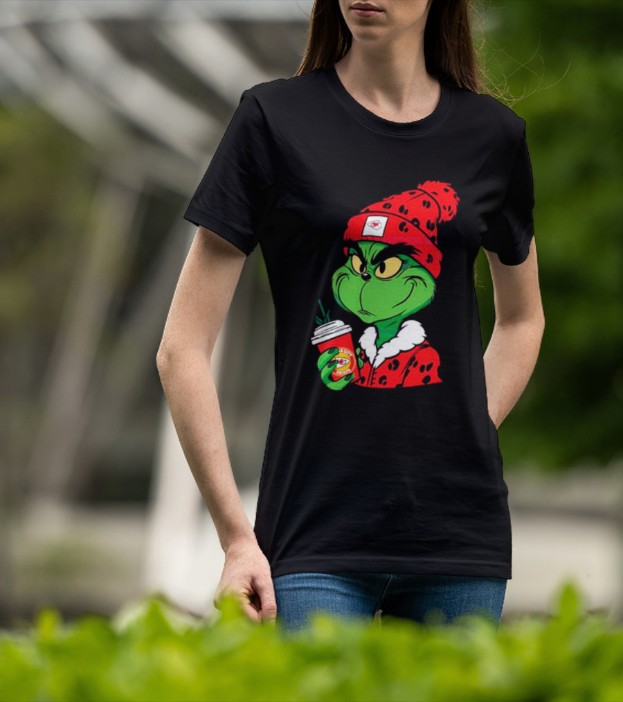 Grinch Leopard Kansas City Chiefs Coffee Beanie T-Shirt