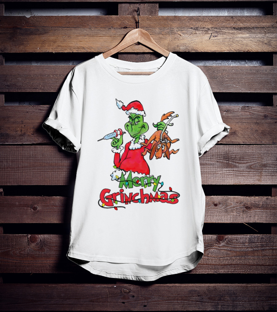 Merry Grinchmas Nurse Christmas Grinch With Syringe And Reindeer Dog T-Shirt