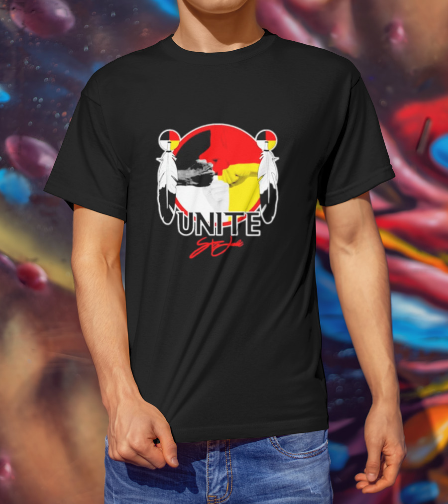 UNITE Style Native American Feathers Colorful Unity T-Shirt