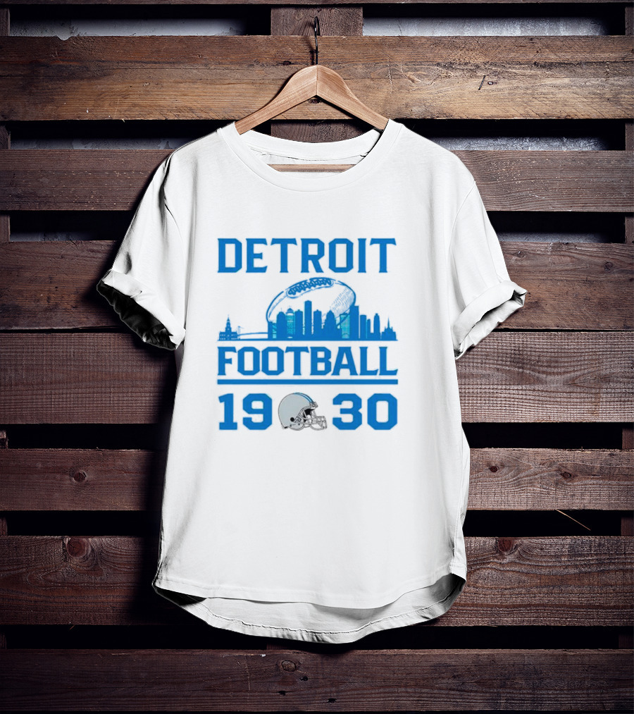 Detroit Lions Football 1930 Skyline Helmet Motif T-Shirt