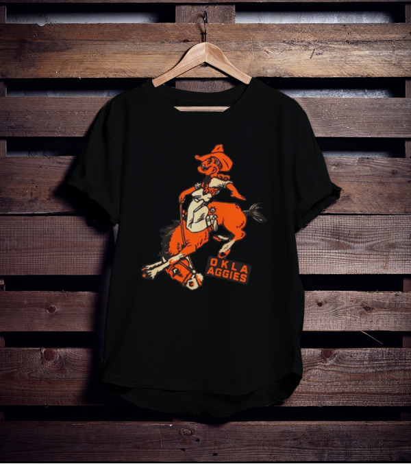 Oklahoma State Okla Aggies Cowboy Riding Horse T-Shirt