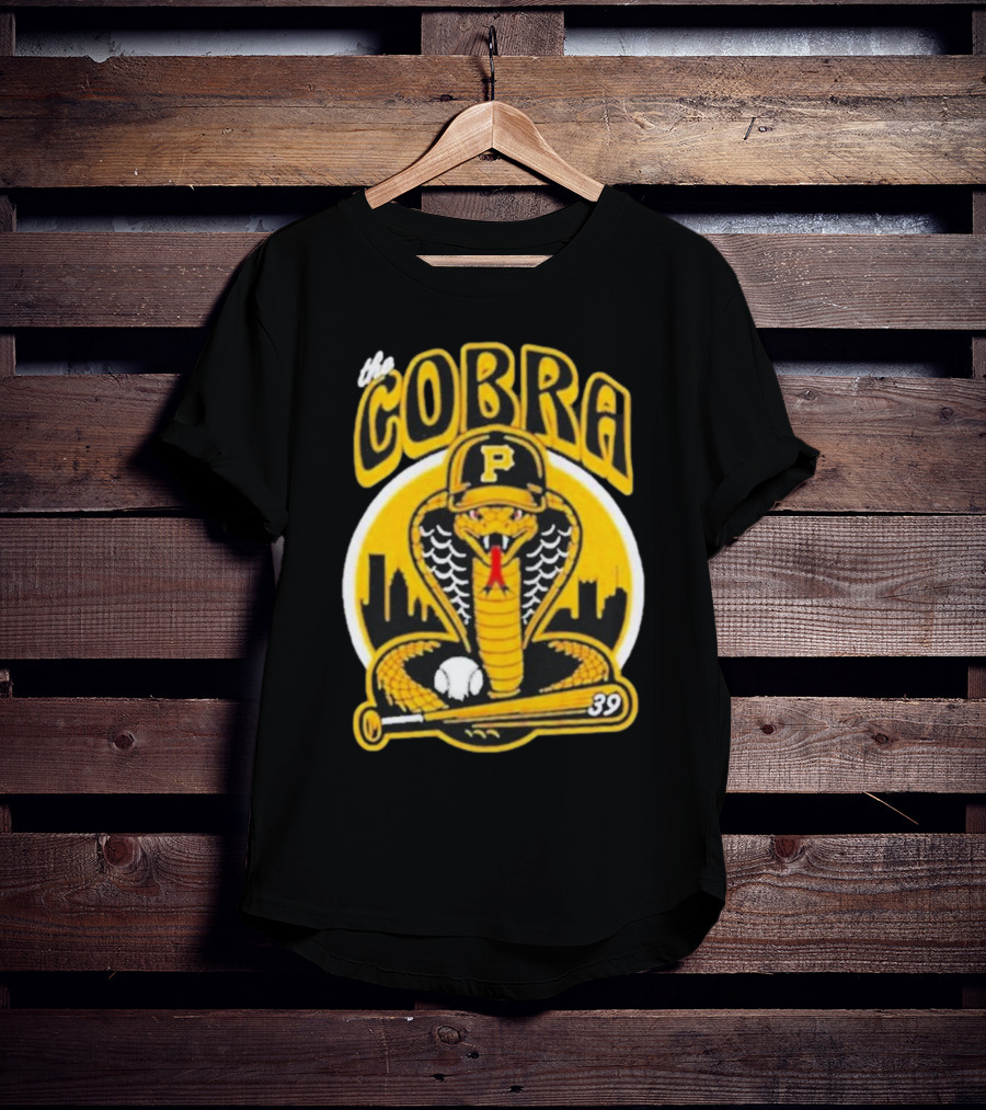 The Cobra Pittsburgh Pirates Baseball Bat City Skyline 39 T-Shirt