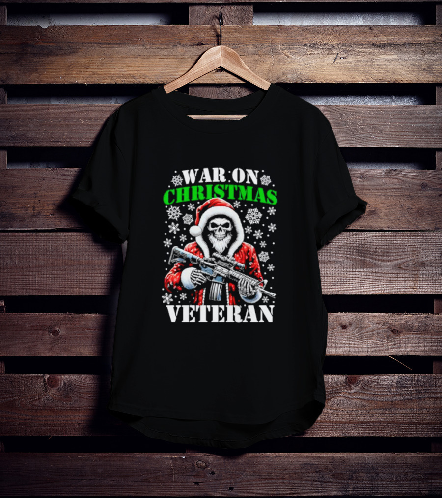 War On Christmas Veteran Skeleton Santa With Gun Snowflakes T-Shirt