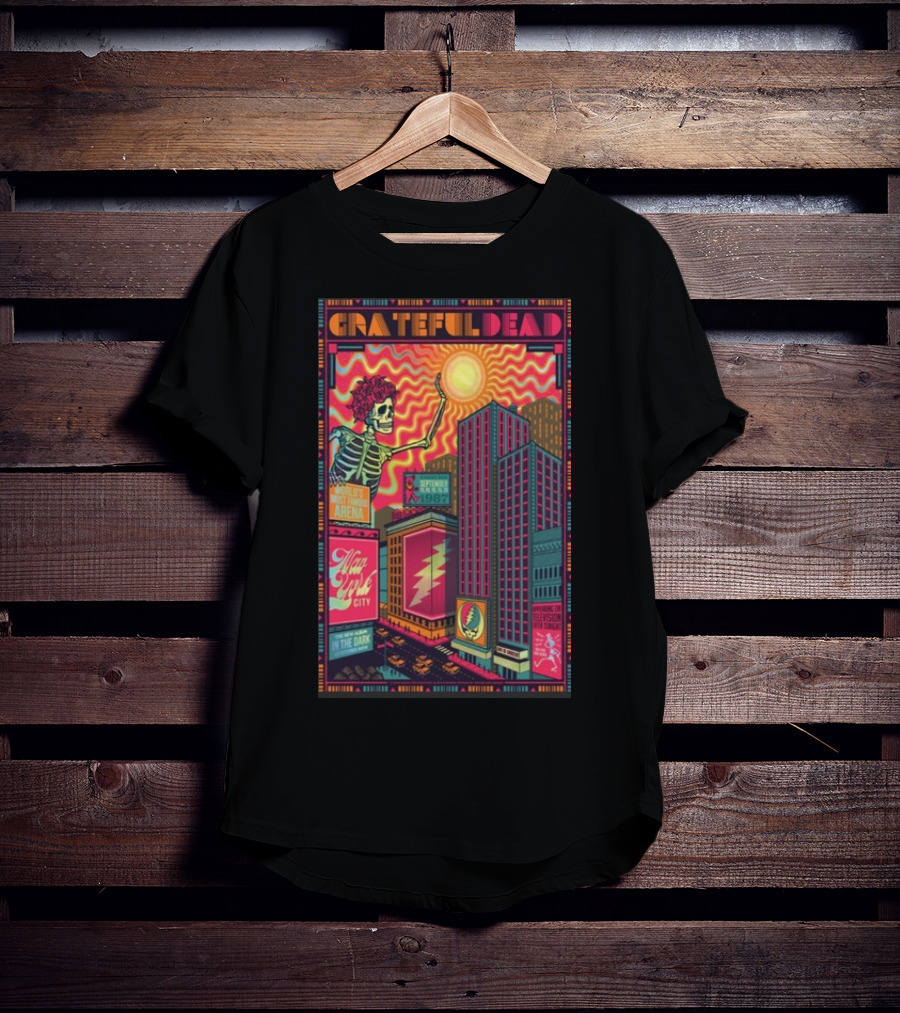 Grateful Dead World’s Most Famous Arena New York City September 15-20 1987 The New Album In The Dark T-Shirt