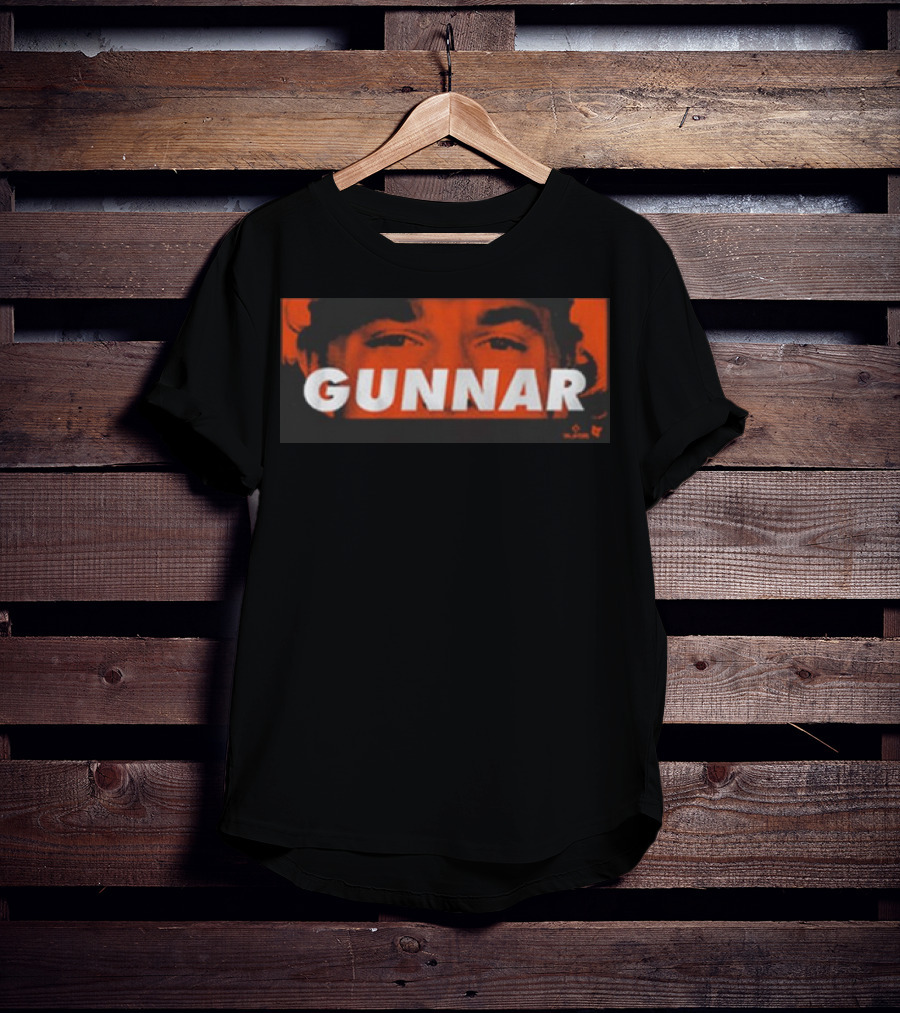 Gunnar Henderson Gunnar Eyes Red Face Close-Up T-Shirt
