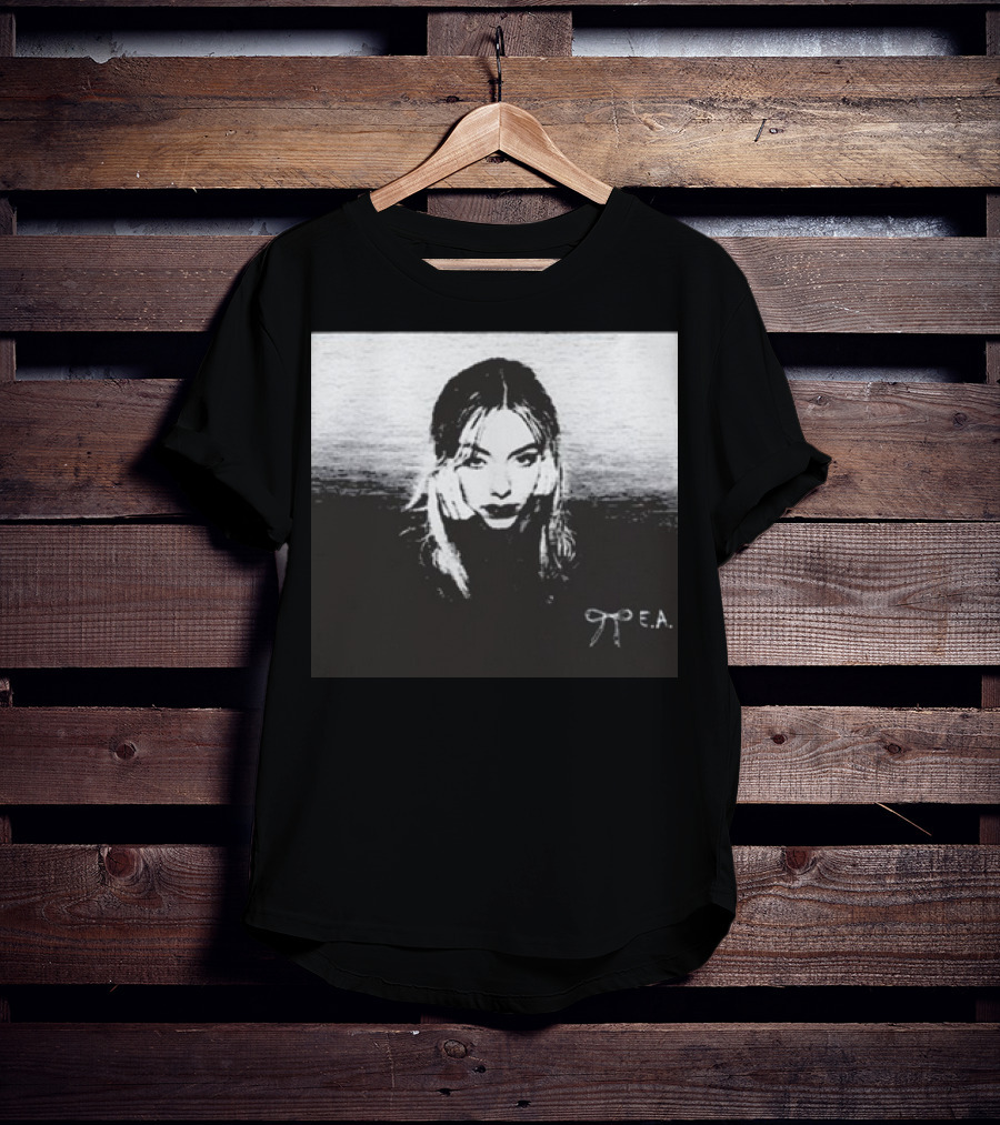 Eileen Alister The Alister E.A. Monochrome T-Shirt