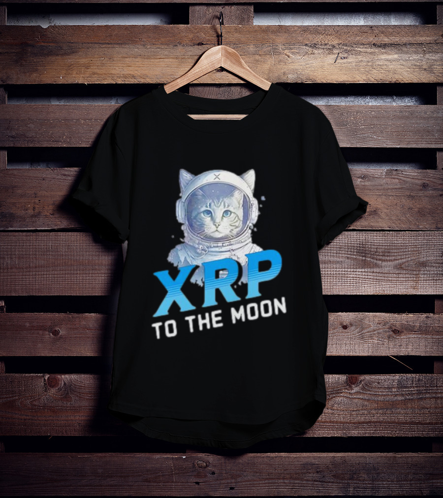 XRP Cat To The Moon Crypto Merchandise Astronaut Helmets T-Shirt