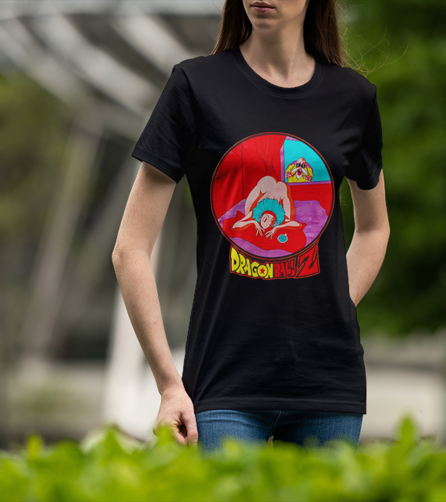 Dragon Ball Z Master Roshi Peeping Vintage Scene With Bulma T-Shirt