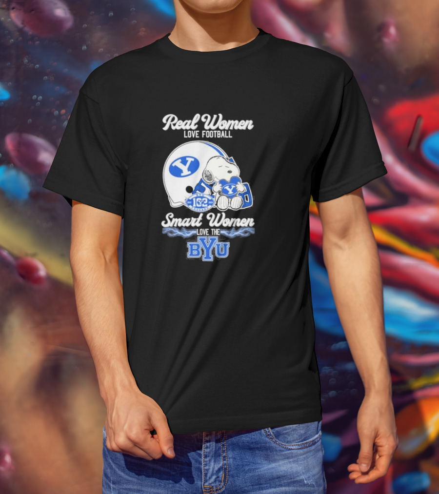 Real Women Love Football Smart Women Love The BYU Cougars Snoopy Helmet Fan 162 T-Shirt