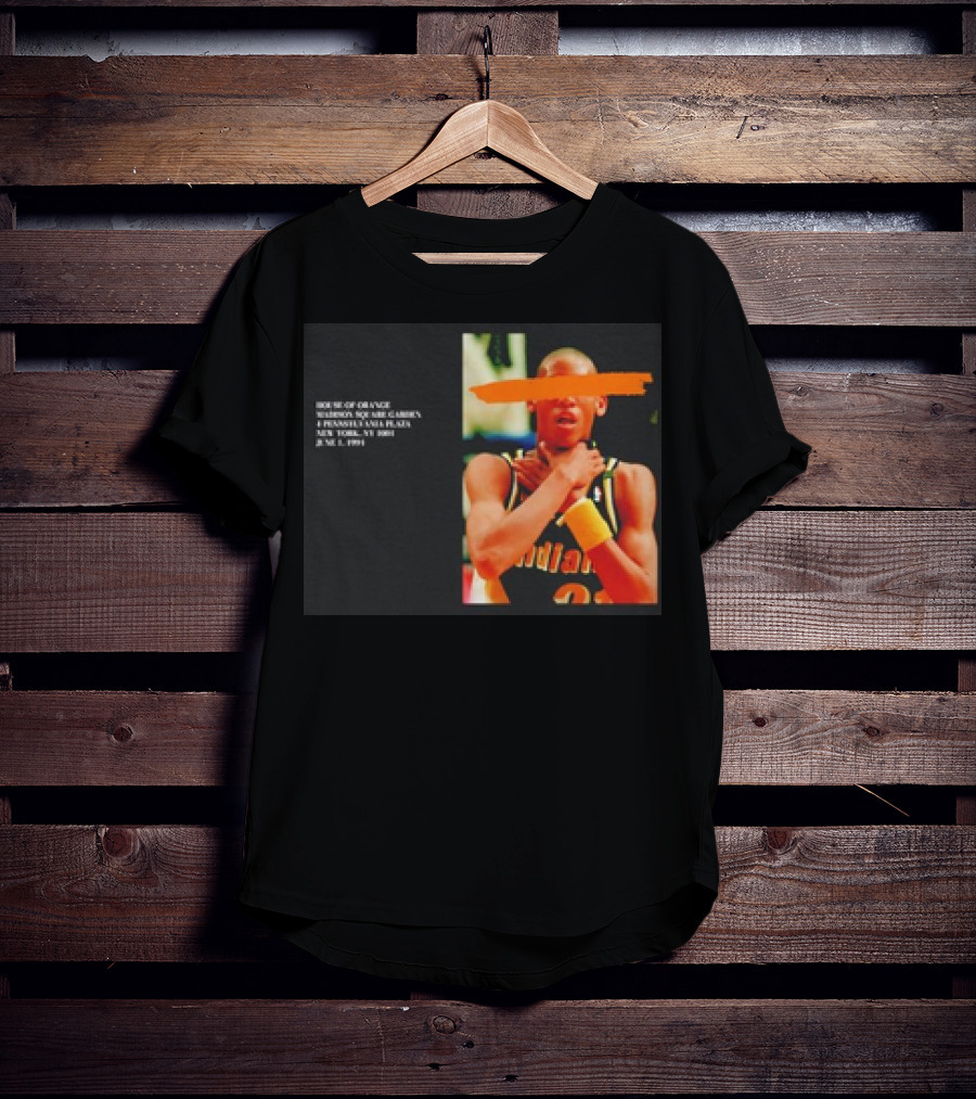Reggie Miller Choke Gesture MSG 4 Pennsylvania Plaza June 1 1994 T-Shirt
