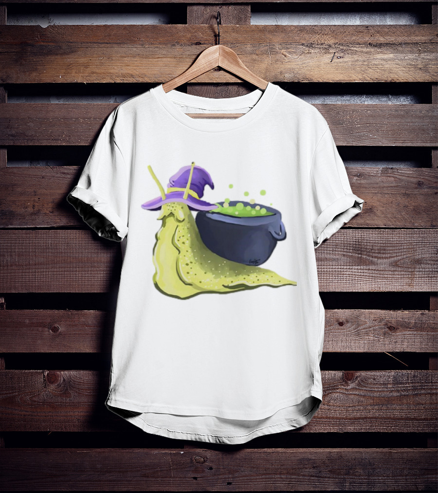 Cauldron Snail Classic Witch Hat Potion Magic T-Shirt