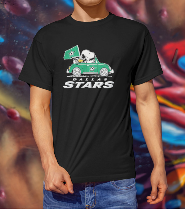 Snoopy And Woodstock Driving Green Car With Dallas Stars Flag T-Shirt