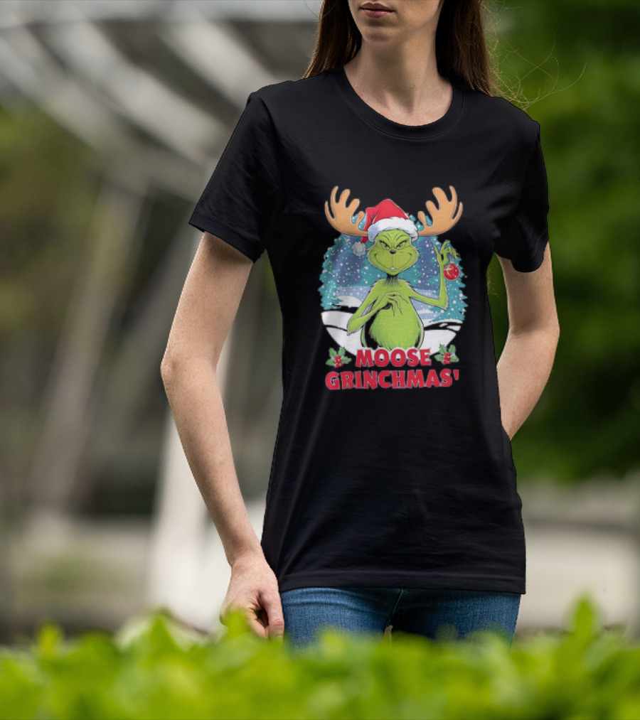 Moose Grinchmas Christmas Grinch Santa Hat Snowflakes T-Shirt