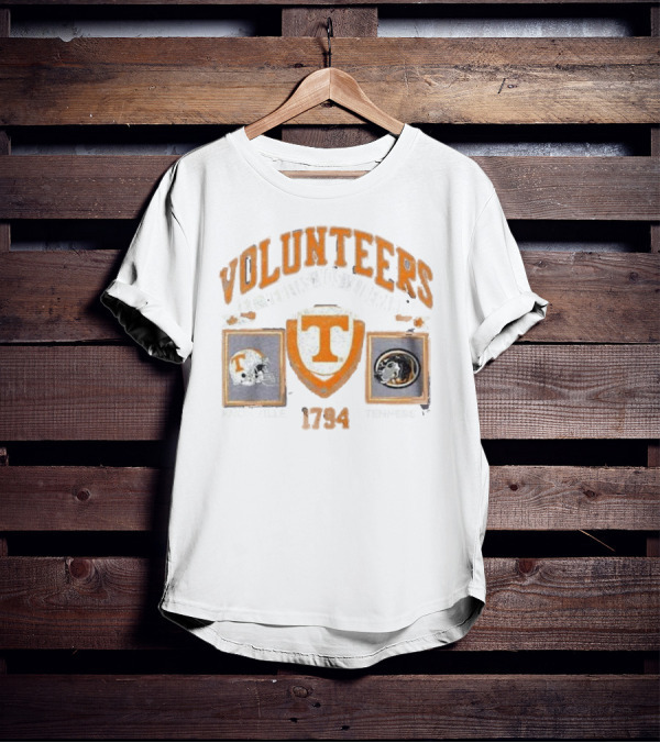 Volunteers Tennessee 1794 Knoxville ET Veritas Liberabit Football Helmet T-Shirt