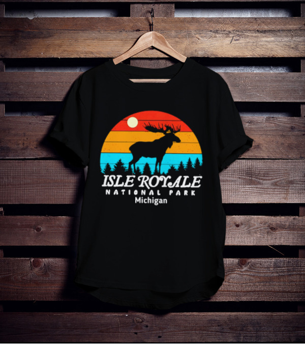 Isle Royale National Park Michigan Vintage Sunset Moose T-Shirt