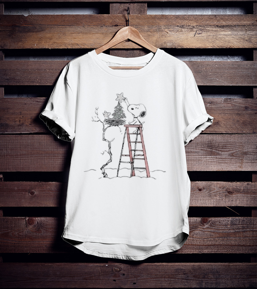 Snoopy And Woodstock Christmas Tree Decorating On Ladder Winter Scene T-Shirt