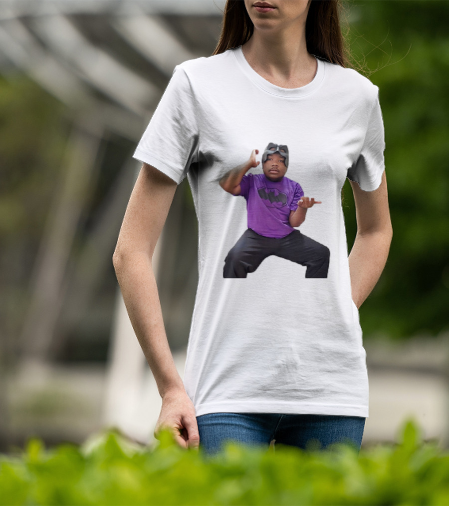Darius Tiktok Autism Irisa Classic Batman Mask And Pose T-Shirt
